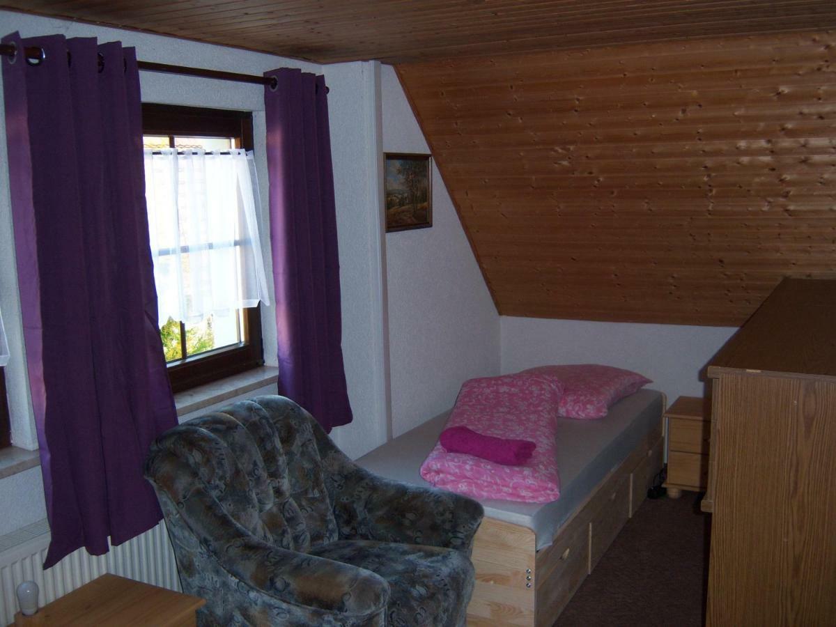 Ferienwohnung "An Der St. Ludmila" Crostwitz Экстерьер фото